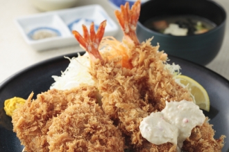 ヒレと海老フライの相盛り定食