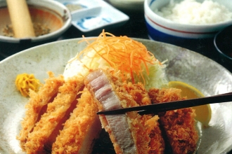 特醸とんとろロースかつ定食